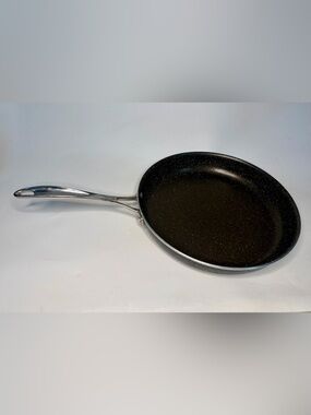 ZWILLING J.A. Henckels Black Nonstick Frying Pan